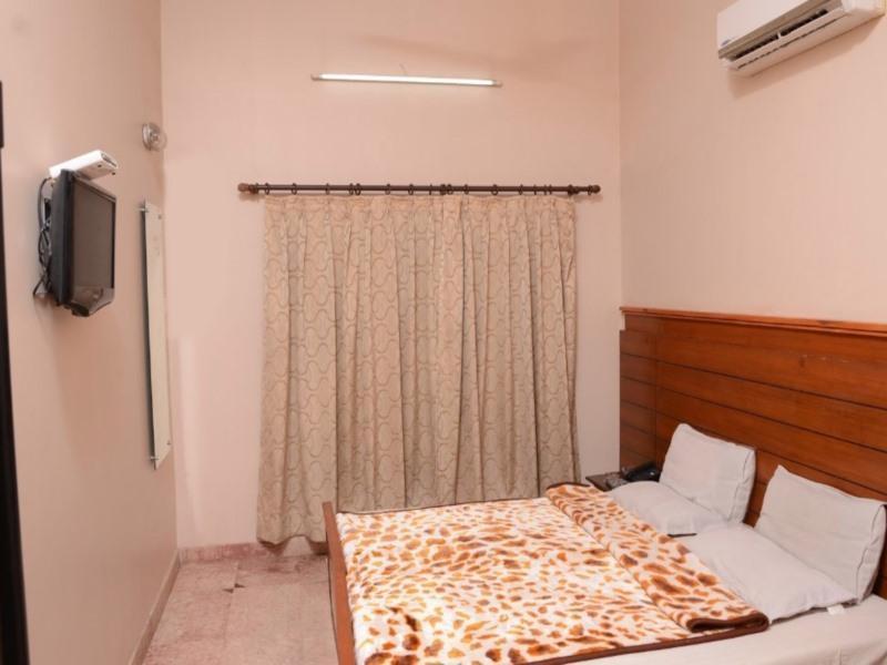 Capital O 10953 Dayal Lodge - A Boutique Hotel Agra  Esterno foto