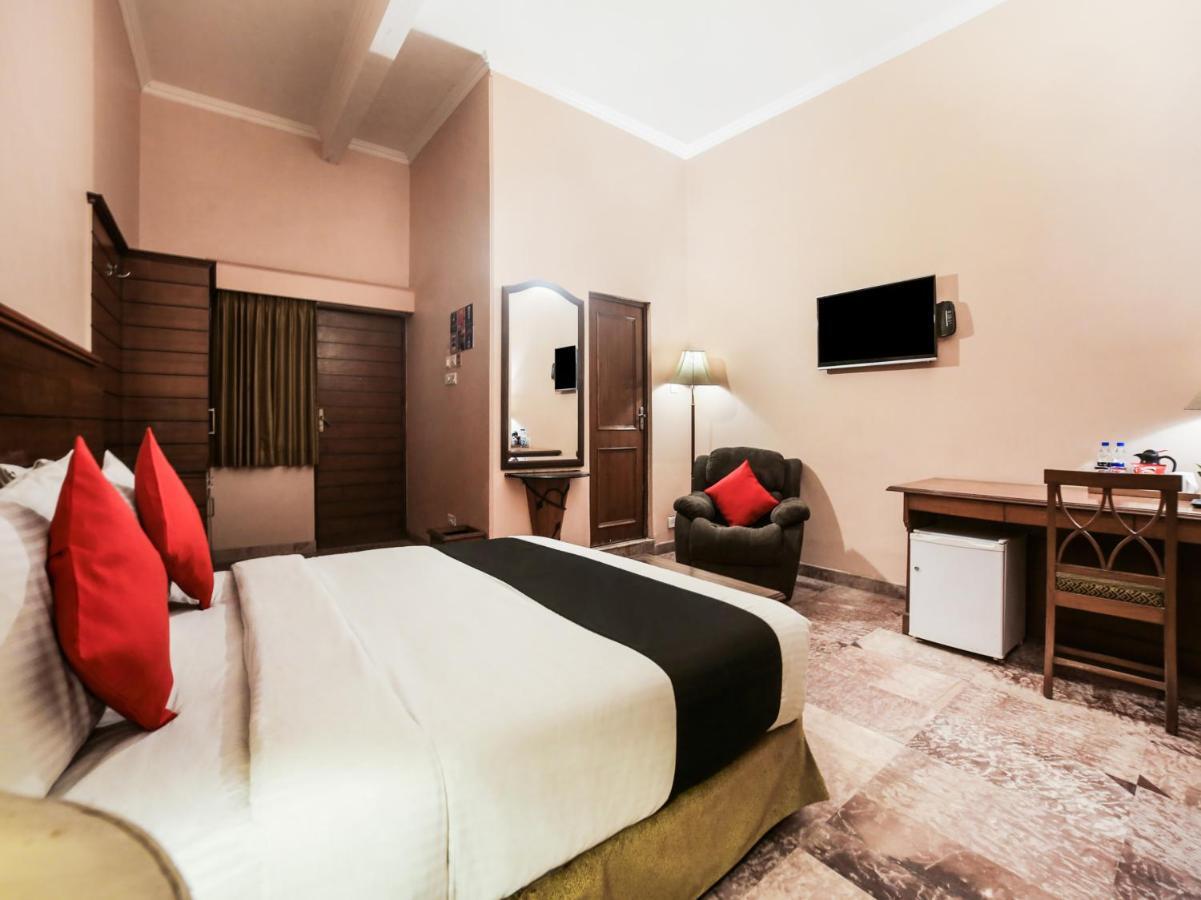 Capital O 10953 Dayal Lodge - A Boutique Hotel Agra  Esterno foto