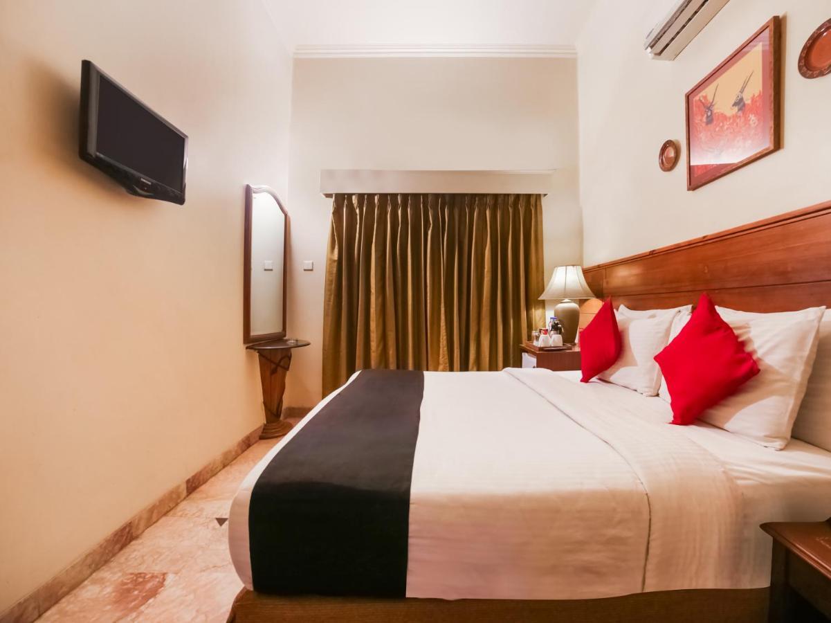 Capital O 10953 Dayal Lodge - A Boutique Hotel Agra  Esterno foto